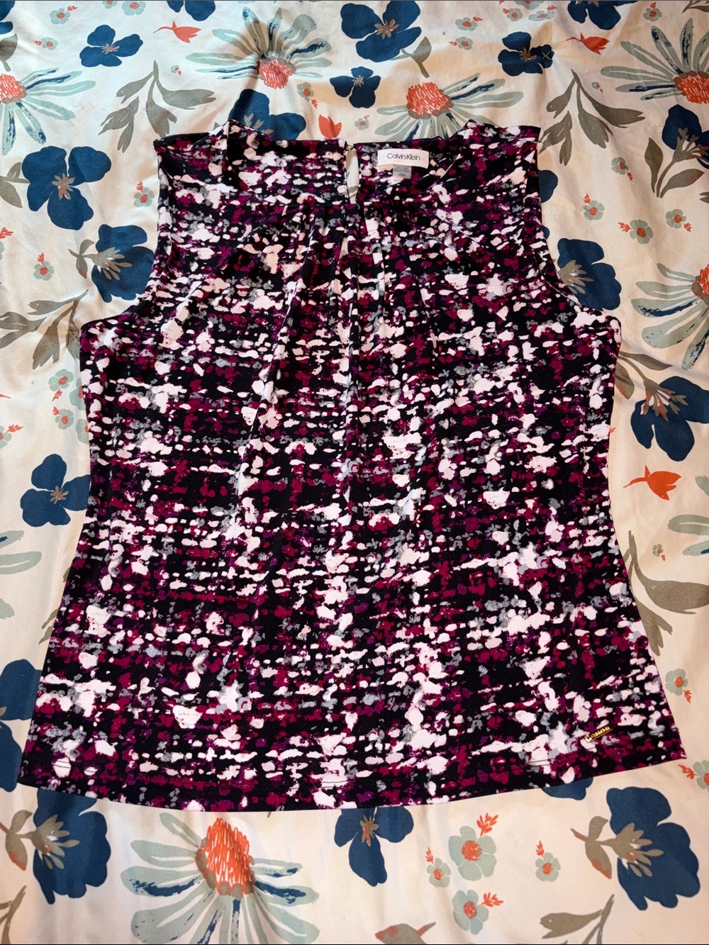Women's Calvin Klein Purple/Pink Patterned Sleeveless Blouse
